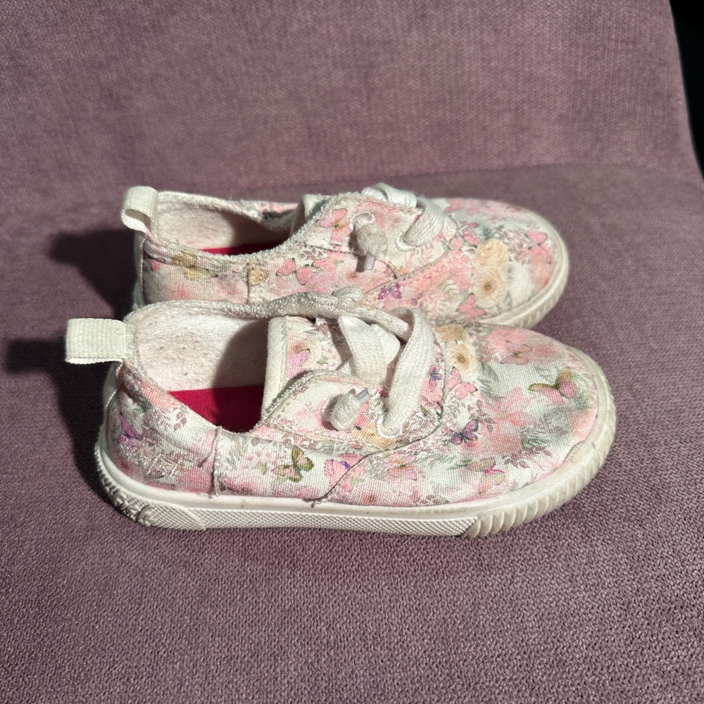 Toddler shoes